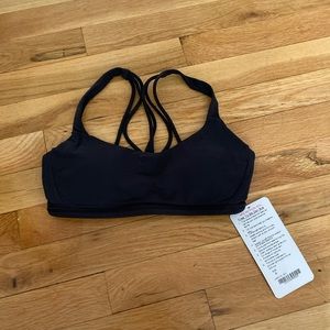 Lululemon free to be zen sport bra size 4